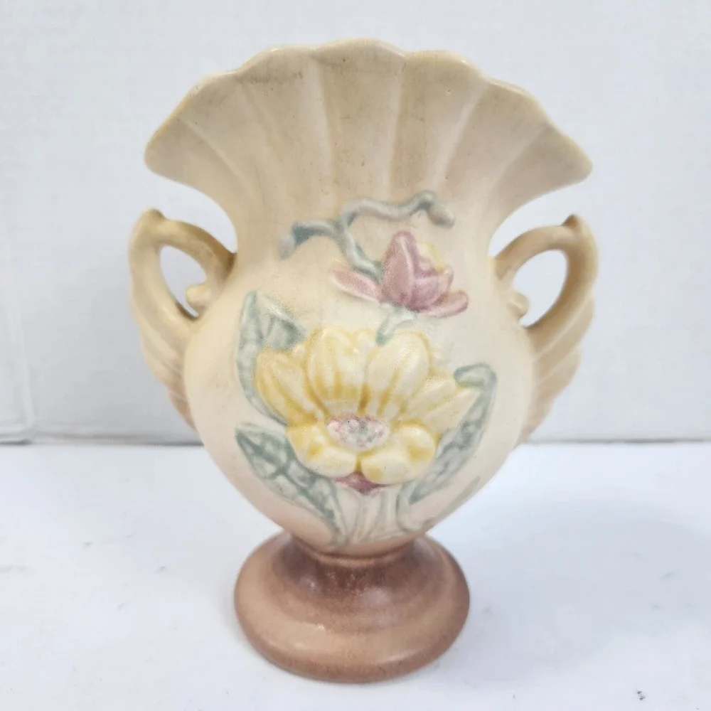 Vintage Hull Art Pottery Magnolia Ceramic Vase (#12-6 1/4) w/Swan Handles USA
